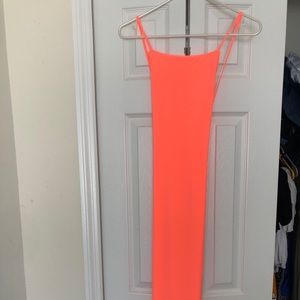 Pretty Little Thing: Neon peach slinky dress